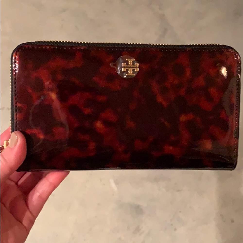 Tory Burch Robinson wallet